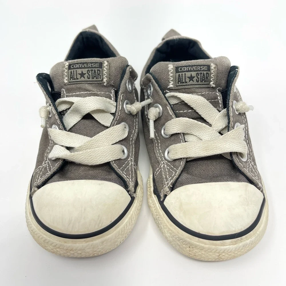 CONVERSE: Gray/White All-Star Low Top Chuck Taylor Sneaker/Tennis Shoe, Size 10